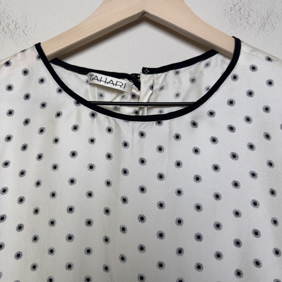 Tahari Women 100% SILK Polka Dot Top 12 Ivory Black Mod Retro Twee Keyhole - Picture 4 of 9